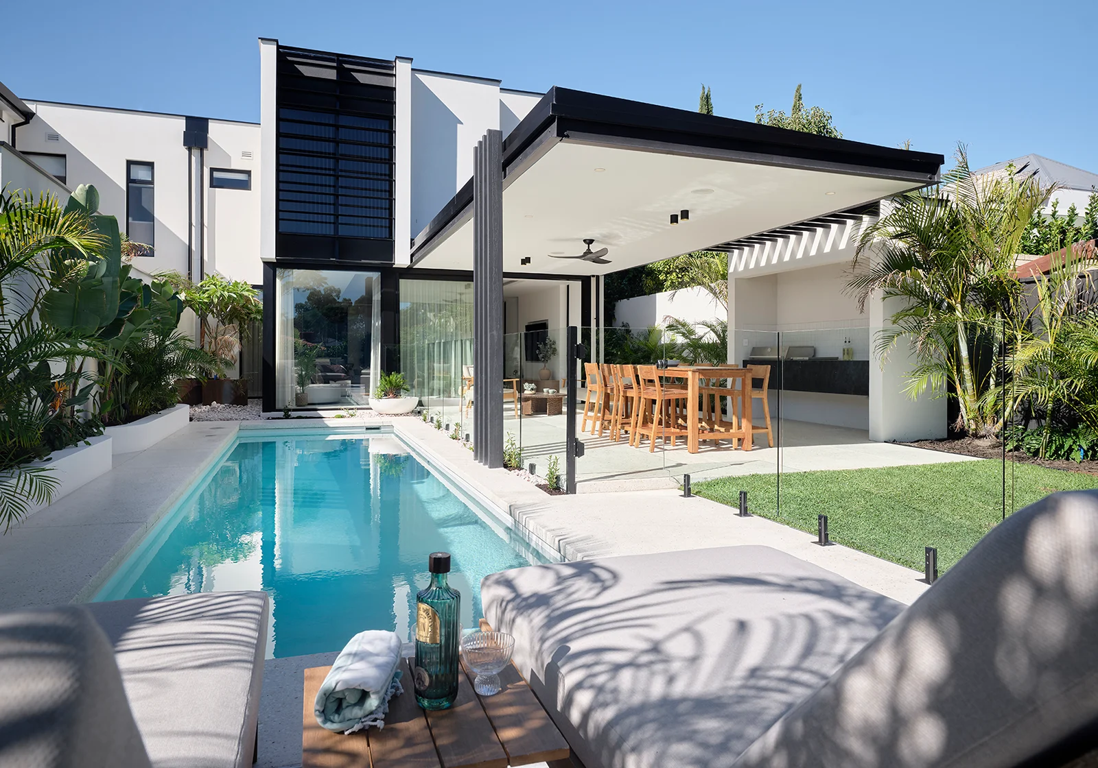 Projects-Strome-garden-view